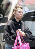 EXCLUSIVE - Miley Cyrus geht aus dem Haus