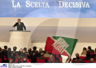 SILVIO BERLUSCONI DURANTE IL DISCORSO