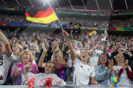 UEFA EURO 2024: Promis auf der Tribüne beim Spiel Deutschland gegen Schottland in München