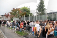 Fans in coda per il concerto di Ultimo allo Stadio Olimpico Grande Torino