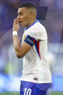 FUSSBALL - EURO 2024: Kylian Mbappe erleidet Nasenbeinbruch