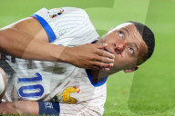 FUSSBALL - EURO 2024: Kylian Mbappe erleidet Nasenbeinbruch