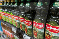 Barcelona - Spain removes the VAT on olive oil.