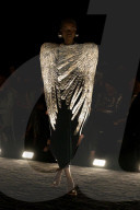 Haute Couture Paris: Die Schiaparelli Modenschau