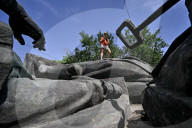 Largest bronze statue of Lenin in Ukraine put up for auction