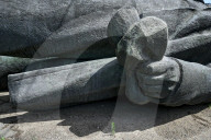 Largest bronze statue of Lenin in Ukraine put up for auction