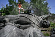 Largest bronze statue of Lenin in Ukraine put up for auction
