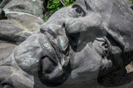 Largest bronze statue of Lenin in Ukraine put up for auction