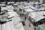 Displaced Gazans shelter in schools
