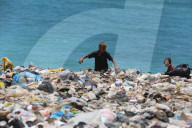 Health crisis in Gaza caused by uncollected garbage