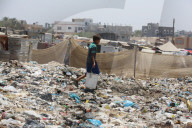 Health crisis in Gaza caused by uncollected garbage