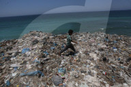 Health crisis in Gaza caused by uncollected garbage