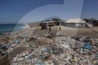 Health crisis in Gaza caused by uncollected garbage