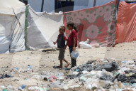 Health crisis in Gaza caused by uncollected garbage