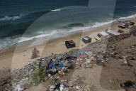 Health crisis in Gaza caused by uncollected garbage