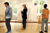 NEWS - Parlamentswahl in Frankreich: Rechtsnationale bei erster Runde vorne