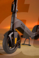 Supercar maker McLaren collaborates on e-scooter