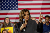 Kamala Harris campaigns in NH