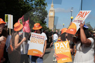 Junior doctors start a five-day strike