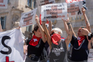 Barcelona - Protest by Red Cross workers