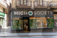 Barcelona - The Gothic Quarter of Barcelona will not have any more CBD shops, mobile phone stores, or nail salons