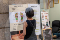 Barcelona - The Gothic Quarter of Barcelona will not have any more CBD shops, mobile phone stores, or nail salons