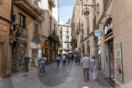 Barcelona - The Gothic Quarter of Barcelona will not have any more CBD shops, mobile phone stores, or nail salons