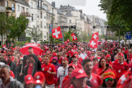 FUSSBALL - EURO 2024: Fanmärsche vor dem Spiel England - Schweiz in Düsseldorf
