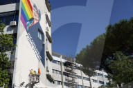 Roma, murales di Laika  che ritrae Michela Murgia sulla facciata del V Municipio
