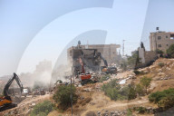 Israel demolishes Palestinian building near Hebron