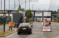 'Let's make history!': Amazon staff at UK warehouse vote on union recognition