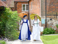FEATURE - Jane Austen House Museum in Chawton, Hants, während des Regency Dress up Day des Museums