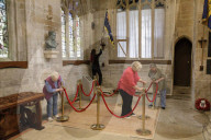 Explorer 'who named Australia' Matthew Flinders to be reburied in Lincolnshire village where he was born.