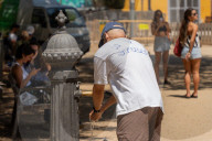 Barcelona - First heat wave of the summer in Spain