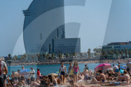 Barcelona - First heat wave of the summer in Spain