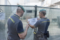 Parco delle Cave, Complesso residenziale Lac. Sequestro del cantiere