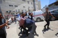 Gaza journalist mourns death of his sister and her daughter