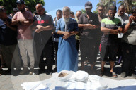 Gaza journalist mourns death of his sister and her daughter