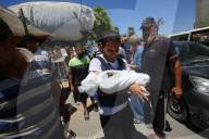 Gaza journalist mourns death of his sister and her daughter