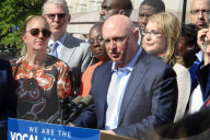 Gabby Gifford campaigns against gun violence 