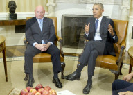 Obama meets astronaut Scott Kelly