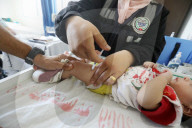 Palestinian children vaccinations