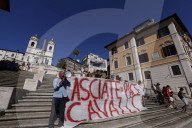 Roma - Protesta degli animalisti italiani contro le botticelle
