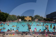 Milano - Milanesi alla Piscina Romano