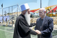 Netanyahu visits site of rocket strike