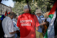 Manifestazione di associazioni filo palestinesi per il boicottaggio della casa farmaceutica israeliana TEVA