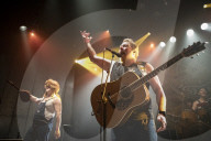 STEVE N SEAGULLS