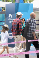 Paris 2024 - Ryan Gosling, Eva Mendes And Daughters Arrive At Bercy Arena