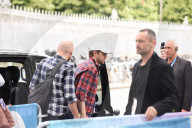 Paris 2024 - Ryan Gosling, Eva Mendes And Daughters Arrive At Bercy Arena