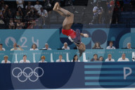 Simone Biles wins silver in floor exercise